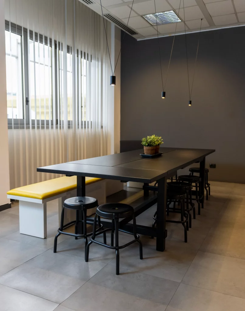 Spazio Montecuccoli Coworking a Milano Area Break spaziosa